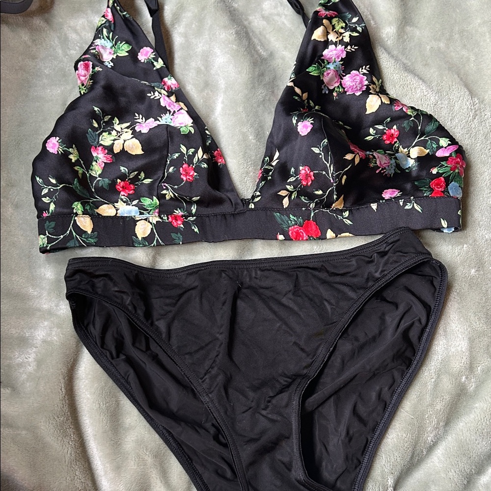 Victoria's Secret Black Floral Set